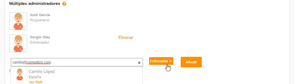 Añadir entrenadores como administradores de los equipos